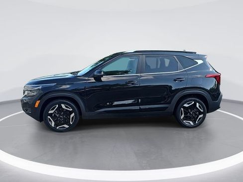 Used 2024 Kia Seltos SX AWD/4WD image 2