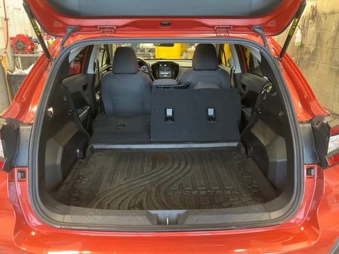 Used 2025 Subaru Crosstrek 2.0i Premium AWD/4WD image 32