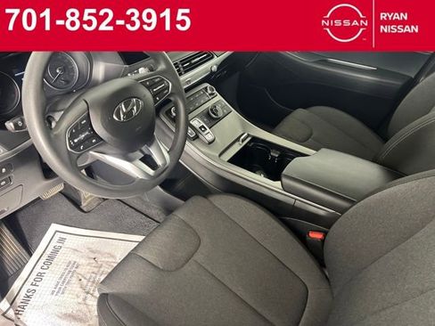 Used 2022 Hyundai Palisade SE image 21