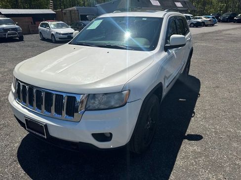Used 2011 Jeep Grand Cherokee Laredo AWD/4WD image 20