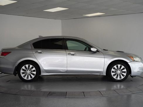 Used 2009 Honda Accord EX image 8