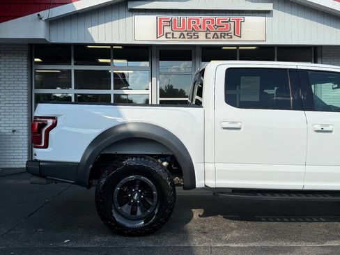 Used 2018 Ford F150 Raptor w/ Equipment Group 802A Luxury image 9