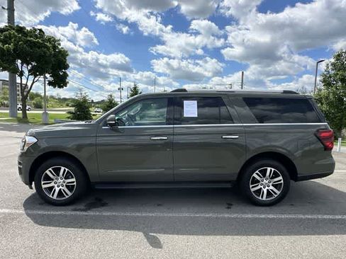 Used 2024 Ford Expedition Max Limited RWD image 2