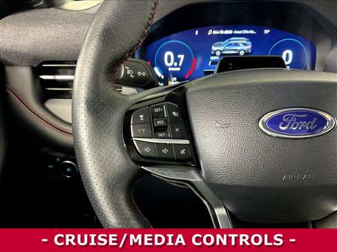 Used 2025 Ford Explorer ST-Line AWD/4WD image 11