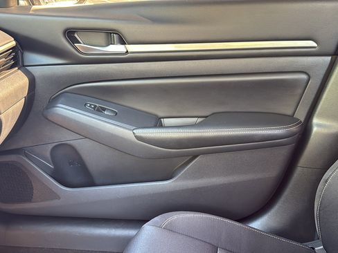 Certified 2022 Nissan Altima 2.5 SV image 18