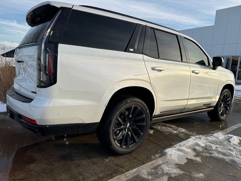 Used 2023 Cadillac Escalade Sport Platinum w/ LPO, ONYX Package image 3