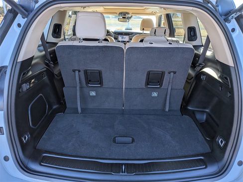 Used 2022 Jeep Grand Cherokee L Limited image 12