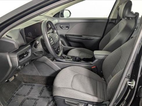 Used 2025 Kia K4 EX FWD image 13
