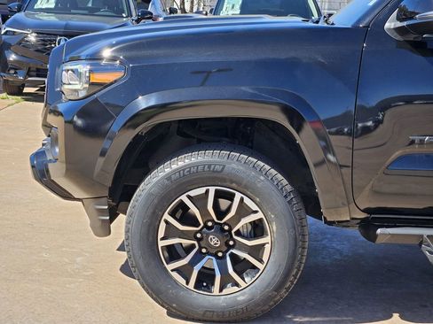 Used 2023 Toyota Tacoma TRD Sport image 10