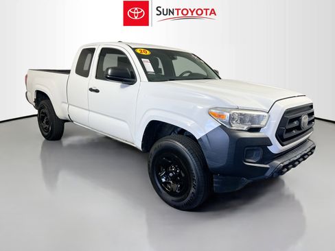 Used 2020 Toyota Tacoma SR image 1