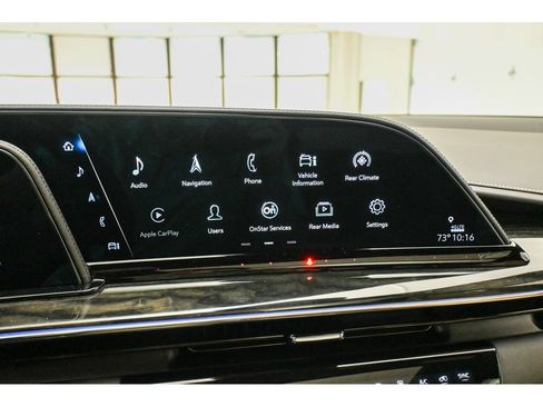 Used 2024 Cadillac Escalade Premium Luxury AWD/4WD image 57