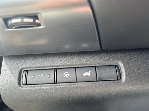 Certified 2025 Nissan Pathfinder SL w/ SL Premium Package AWD/4WD image 21