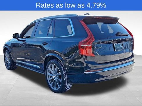 Certified 2023 Volvo XC90 B6 Ultimate w/ Lounge Package image 4