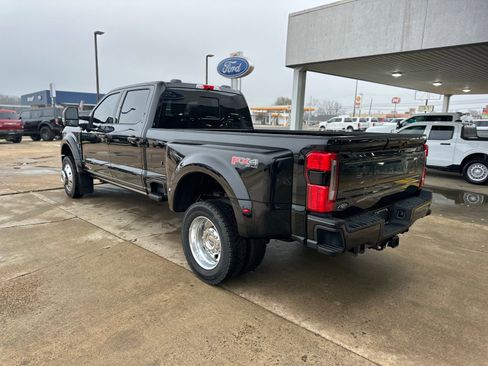 New 2026 Ford F450 Platinum w/ FX4 Off-Road Package image 16