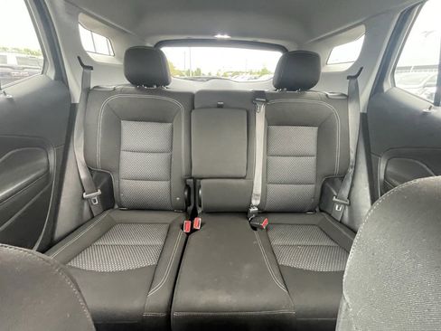 Used 2024 GMC Terrain SLE image 24