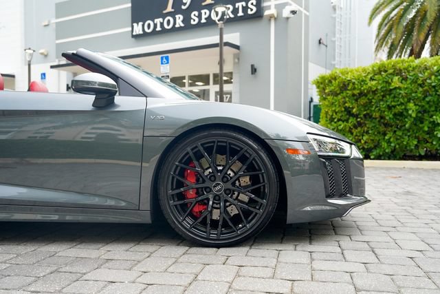 Used 2018 Audi R8 V10 AWD/4WD image 34