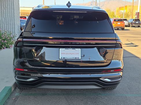 Used 2024 Lincoln Nautilus Reserve w/ Equipment Group 202A image 6