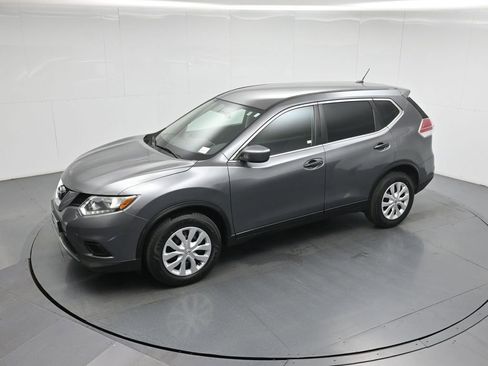 Used 2016 Nissan Rogue S FWD image 41