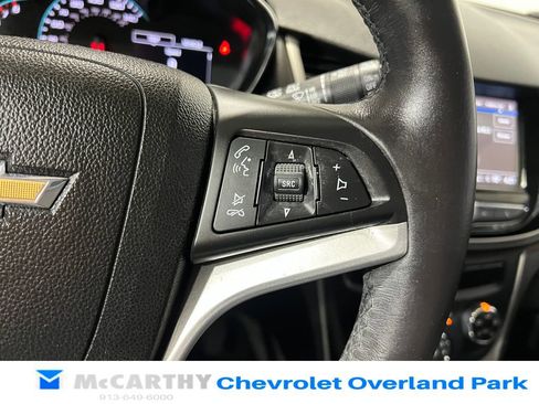 Used 2018 Chevrolet Trax LT w/ Sun & Sound Package image 15
