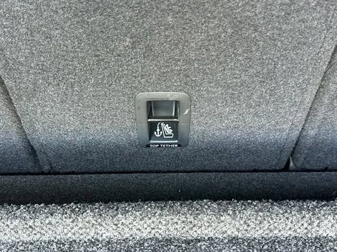 Certified 2022 Volkswagen Tiguan SEL R-Line AWD/4WD image 19