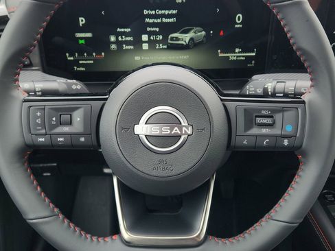 New 2025 Nissan Kicks SR image 16