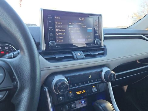 Used 2019 Toyota RAV4 XLE image 29