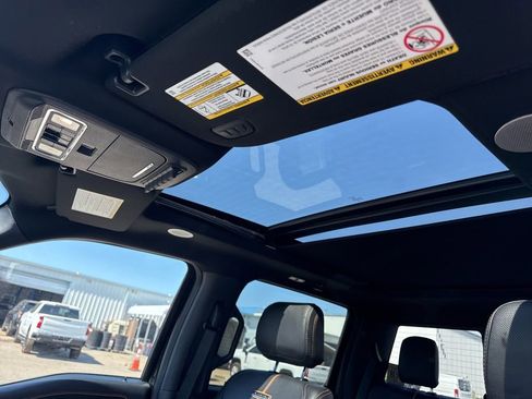 Used 2023 Ford F250 Platinum AWD/4WD image 6