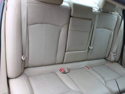 Used 2013 Buick LaCrosse Premium FWD image 31