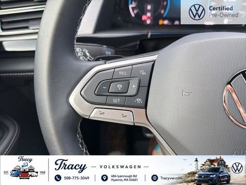 Certified 2024 Volkswagen Atlas Cross Sport SE AWD/4WD image 17