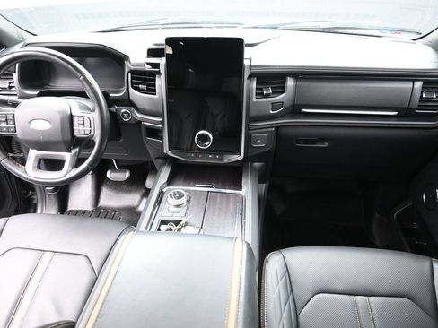 Used 2022 Ford Expedition Platinum RWD image 27
