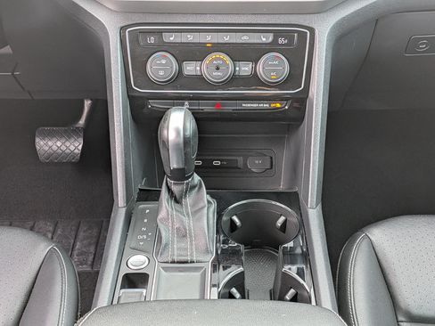 Used 2023 Volkswagen Atlas SE FWD image 23