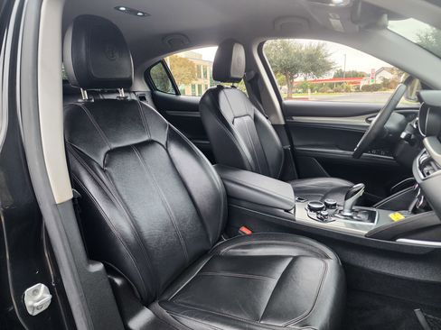 Used 2018 Alfa Romeo Stelvio Ti image 15