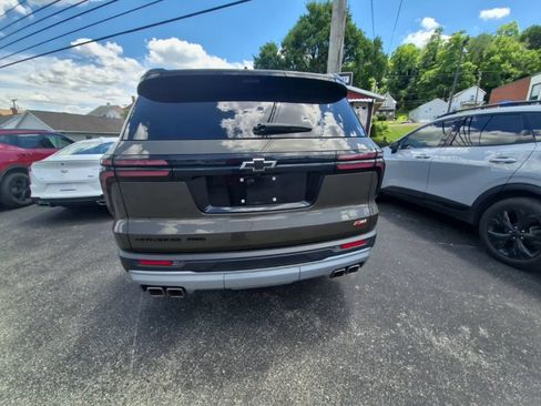 Used 2024 Chevrolet Traverse Z71 w/ Enhanced Driving Package AWD/4WD image 6
