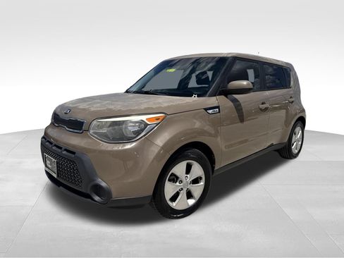 Used 2015 Kia Soul FWD image 1