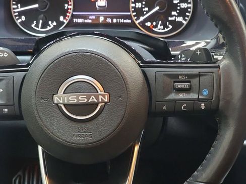 Used 2023 Nissan Pathfinder SL image 17