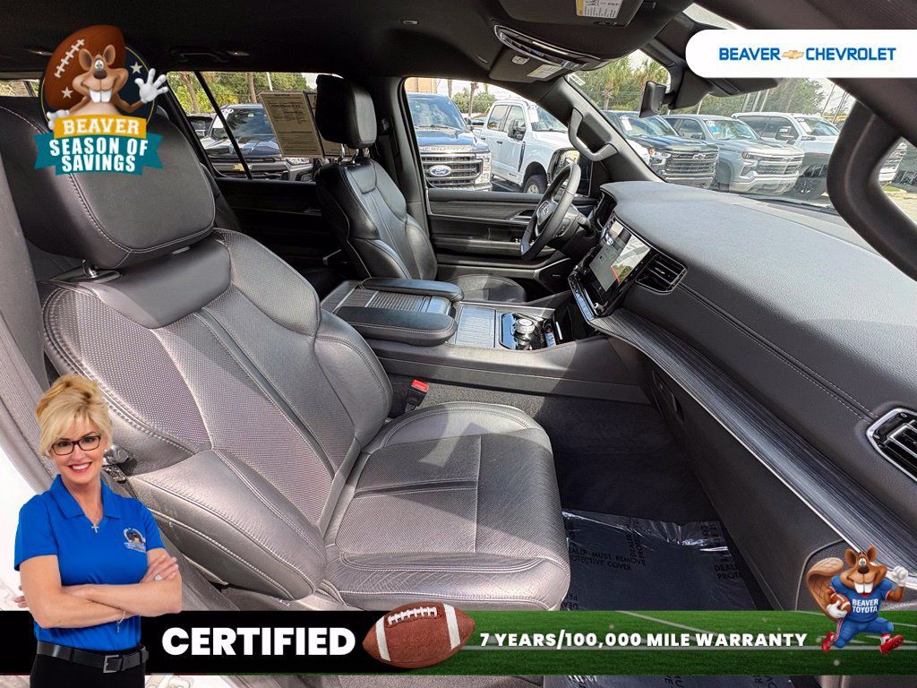 Used 2024 Jeep Wagoneer Series II w/ Flexible Seating Group RWD image 28