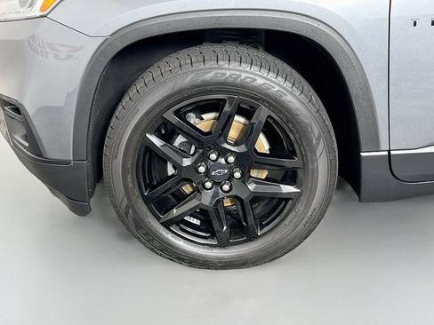 Used 2020 Chevrolet Traverse LS w/ LPO, Blackout Package FWD image 25