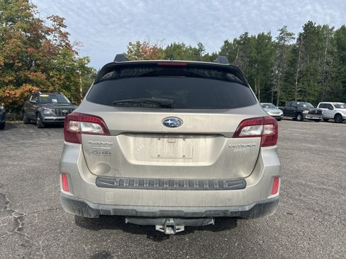 Used 2017 Subaru Outback 2.5i Premium AWD/4WD image 5