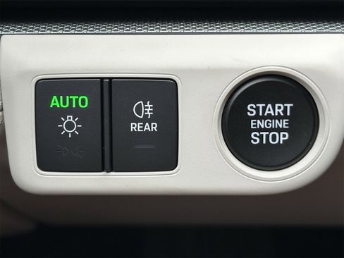 New 2026 Porsche Panamera 4 image 27