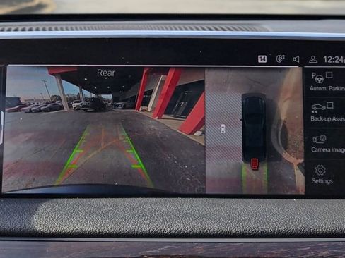 Used 2021 BMW 740i xDrive w/ M Sport Package AWD/4WD image 24