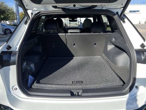 New 2026 Volkswagen Tiguan SE R-Line FWD image 25