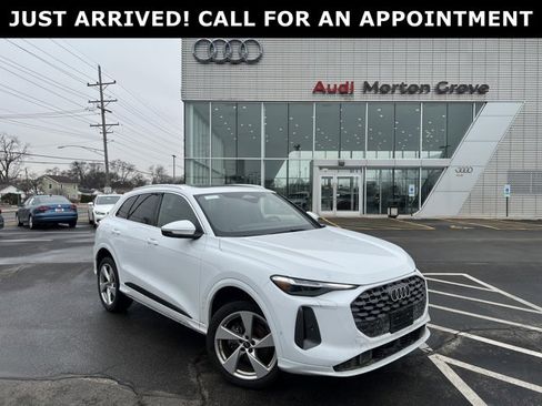 Used 2025 Audi Q5 Premium Plus w/ Premium Plus image 1