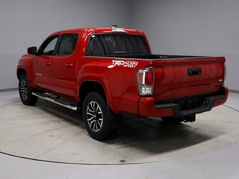 Used 2022 Toyota Tacoma TRD Sport image 8