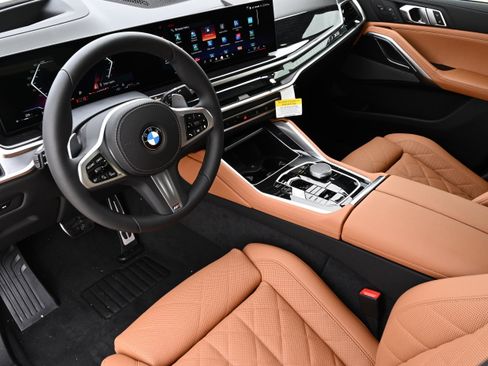 New 2026 BMW X6 xDrive40i w/ Climate Comfort Package image 12