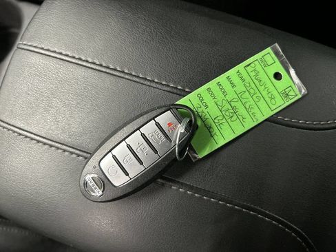 Used 2019 Nissan Rogue SV AWD/4WD image 16