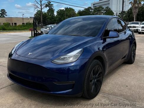 Used 2025 Tesla Model Y Long Range RWD image 1