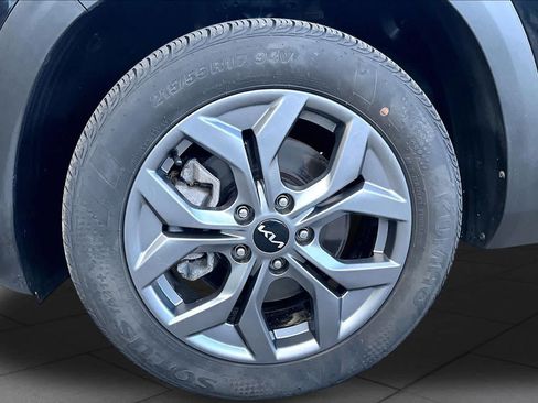 Used 2024 Kia Seltos S AWD/4WD image 11