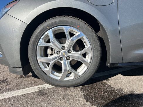 Used 2016 Chevrolet Volt Premier w/ Driver Confidence Package image 14