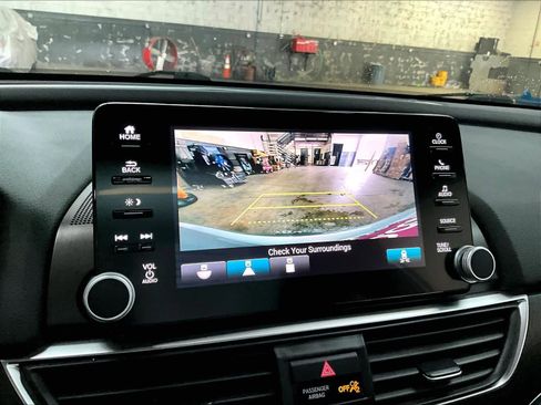 Used 2018 Honda Accord EX-L image 22