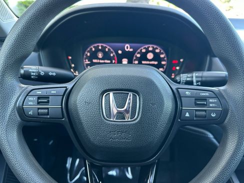 Used 2023 Honda Accord EX image 17